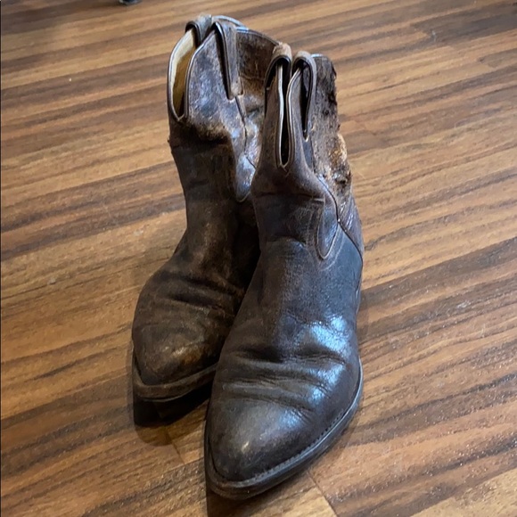 Distressed Frye Boots - Picture 4 of 8